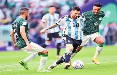 ROG魔盒X正式开售：高颜值潮酷摆件+万兆网口提速，锁定桌搭C位